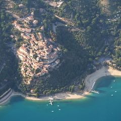 Flugwegposition um 16:12:35: Aufgenommen in der Nähe von Département Alpes-de-Haute-Provence, Frankreich in 1438 Meter